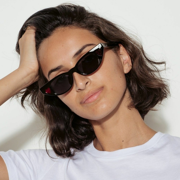 Le Specs Accessories - Adam Selman x Le Specs Heartbreaker Sunglasses